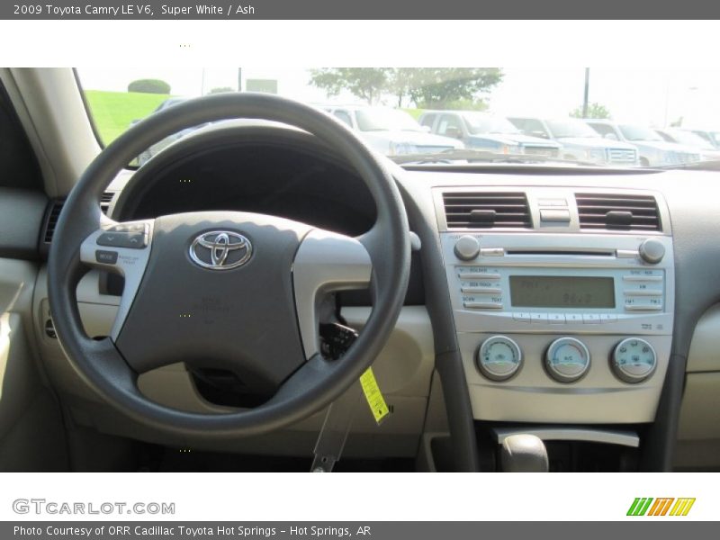 Super White / Ash 2009 Toyota Camry LE V6