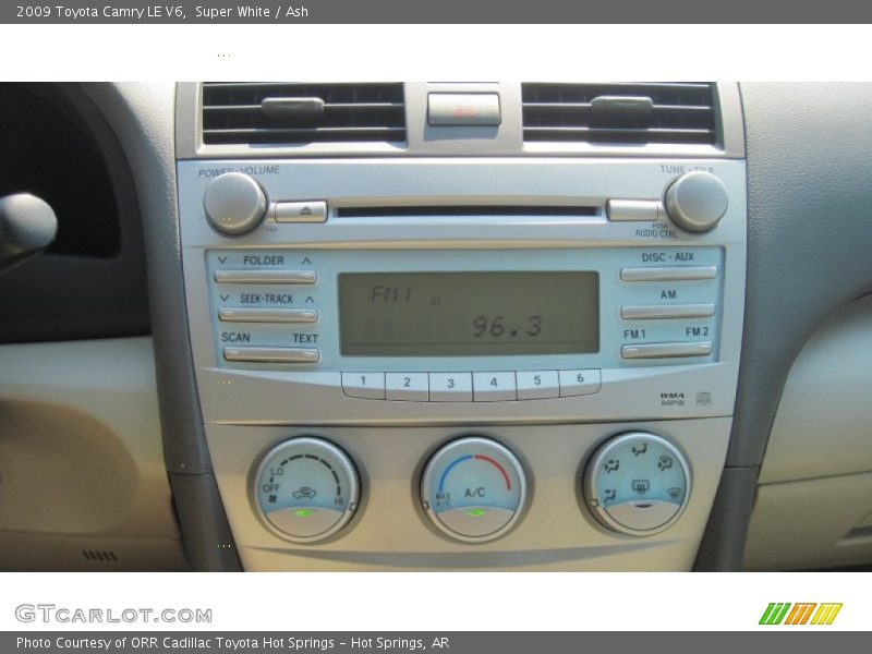 Super White / Ash 2009 Toyota Camry LE V6