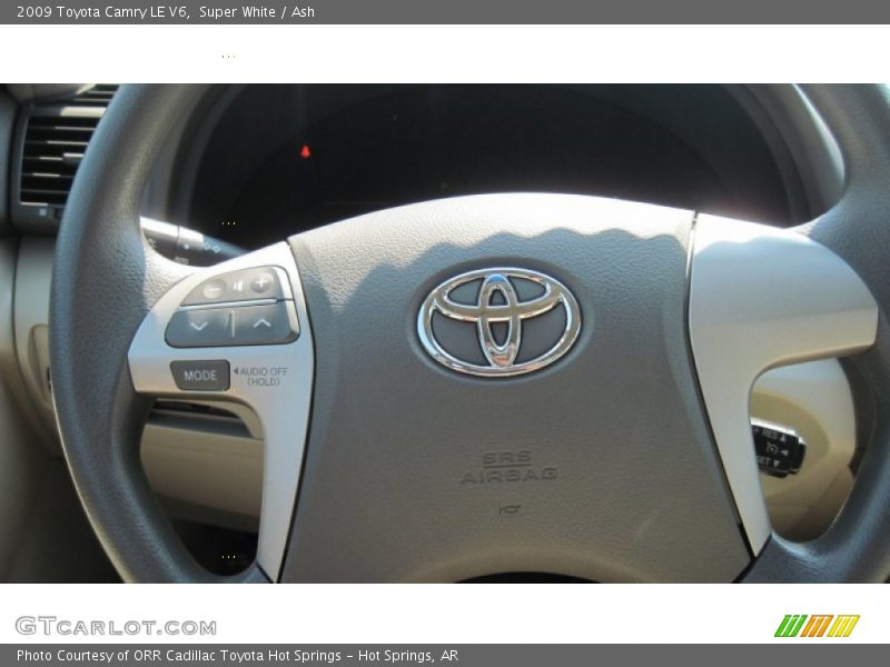 Super White / Ash 2009 Toyota Camry LE V6