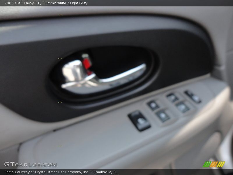 Summit White / Light Gray 2006 GMC Envoy SLE