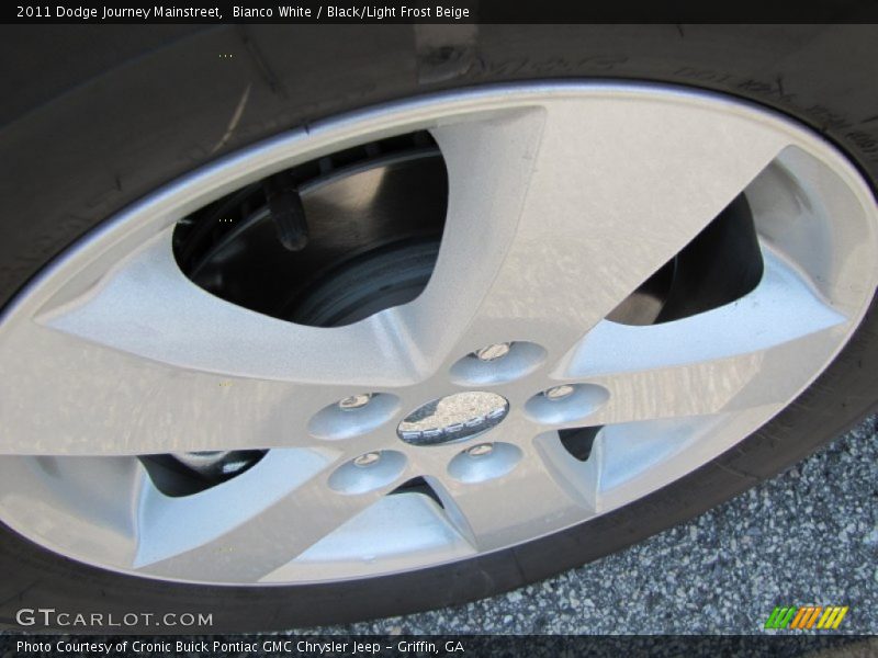 Bianco White / Black/Light Frost Beige 2011 Dodge Journey Mainstreet