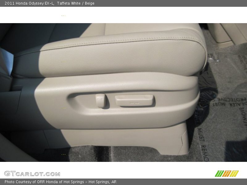 Taffeta White / Beige 2011 Honda Odyssey EX-L