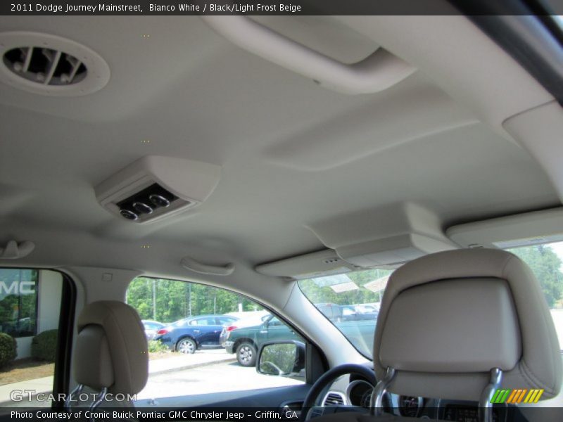 Bianco White / Black/Light Frost Beige 2011 Dodge Journey Mainstreet