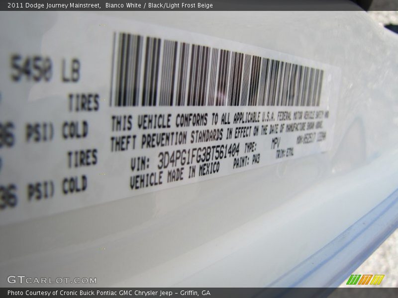 Bianco White / Black/Light Frost Beige 2011 Dodge Journey Mainstreet