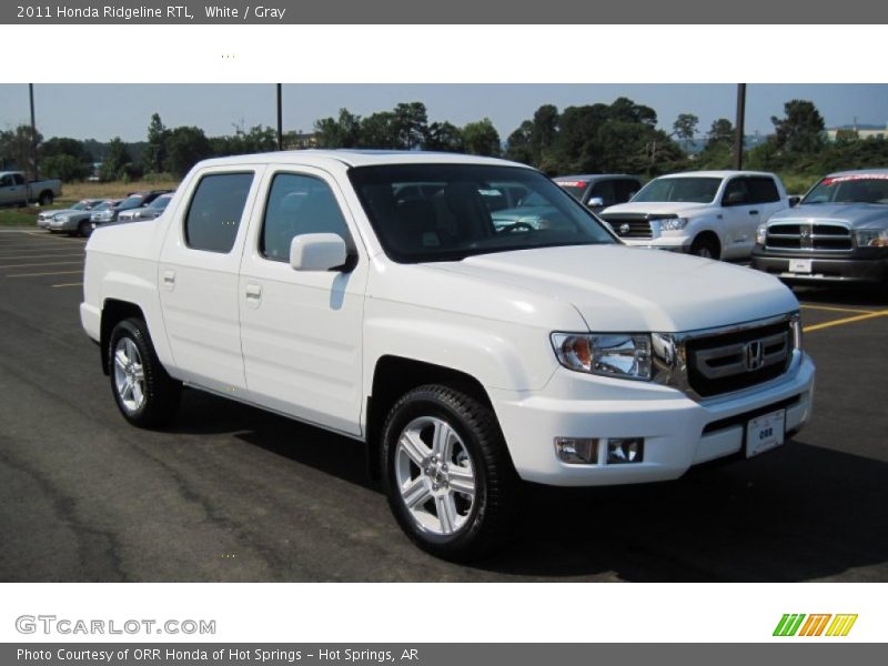 Front 3/4 View of 2011 Ridgeline RTL