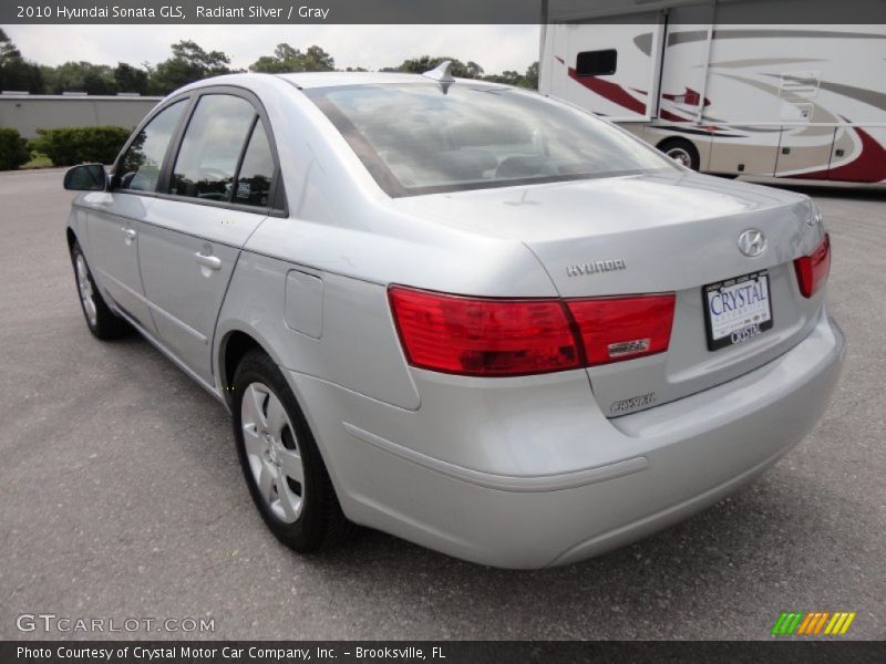 Radiant Silver / Gray 2010 Hyundai Sonata GLS