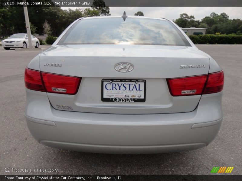 Radiant Silver / Gray 2010 Hyundai Sonata GLS