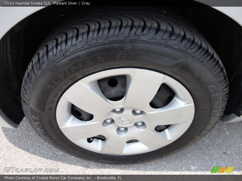 Radiant Silver / Gray 2010 Hyundai Sonata GLS
