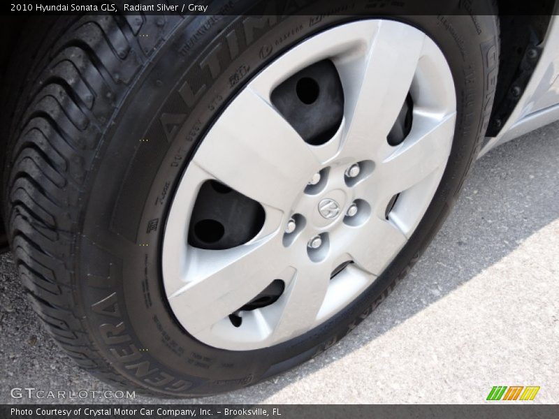 Radiant Silver / Gray 2010 Hyundai Sonata GLS