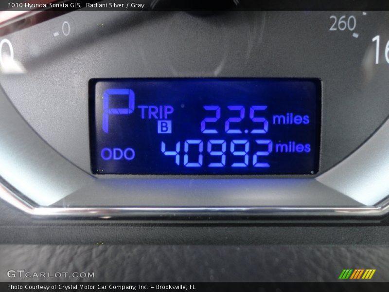 Radiant Silver / Gray 2010 Hyundai Sonata GLS