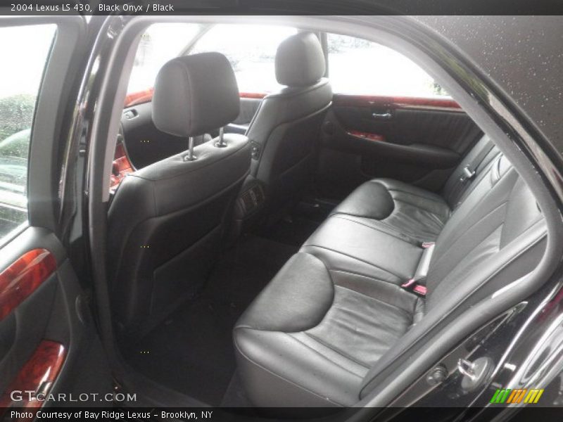 Black Onyx / Black 2004 Lexus LS 430