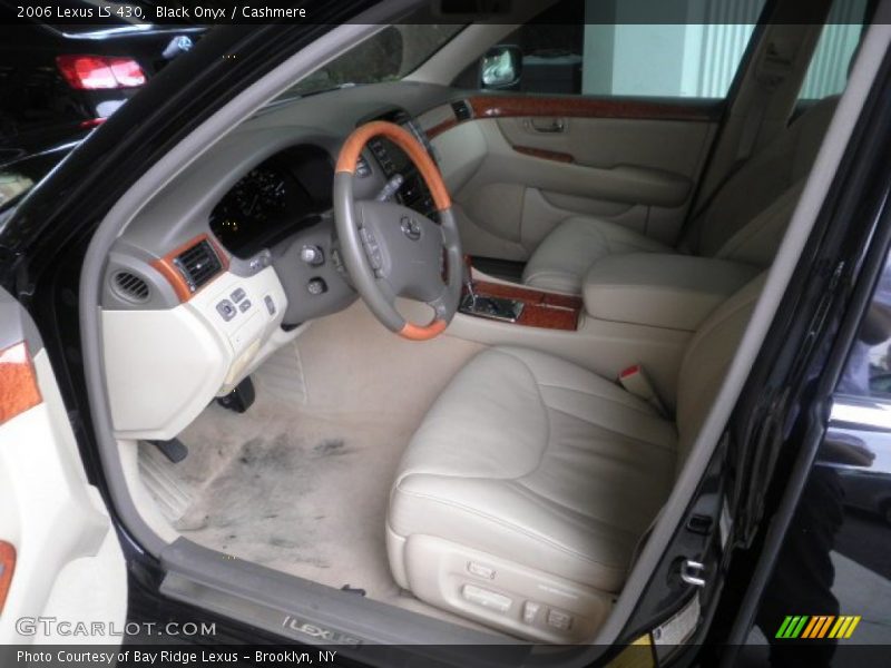 Black Onyx / Cashmere 2006 Lexus LS 430