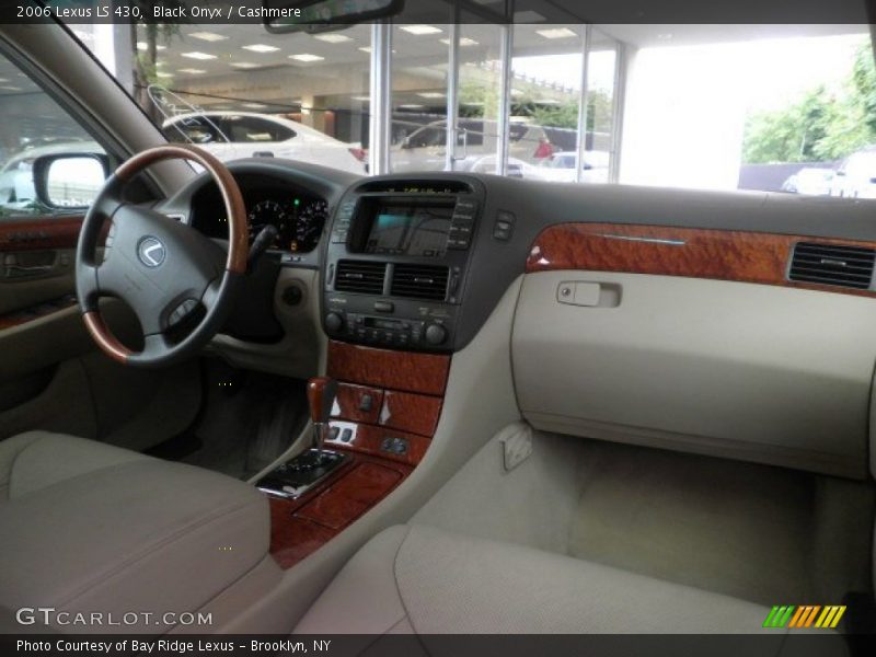 Black Onyx / Cashmere 2006 Lexus LS 430
