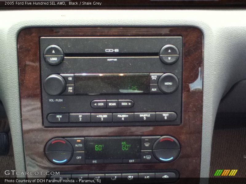 Controls of 2005 Five Hundred SEL AWD