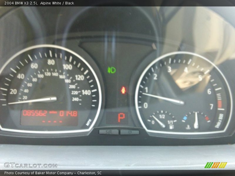 Alpine White / Black 2004 BMW X3 2.5i