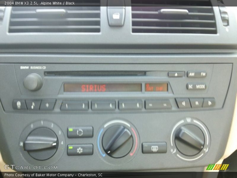 Alpine White / Black 2004 BMW X3 2.5i