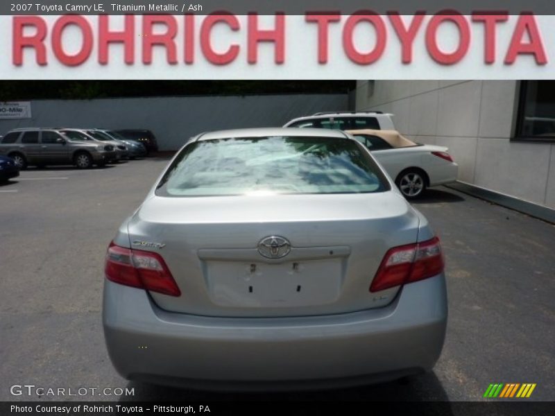Titanium Metallic / Ash 2007 Toyota Camry LE