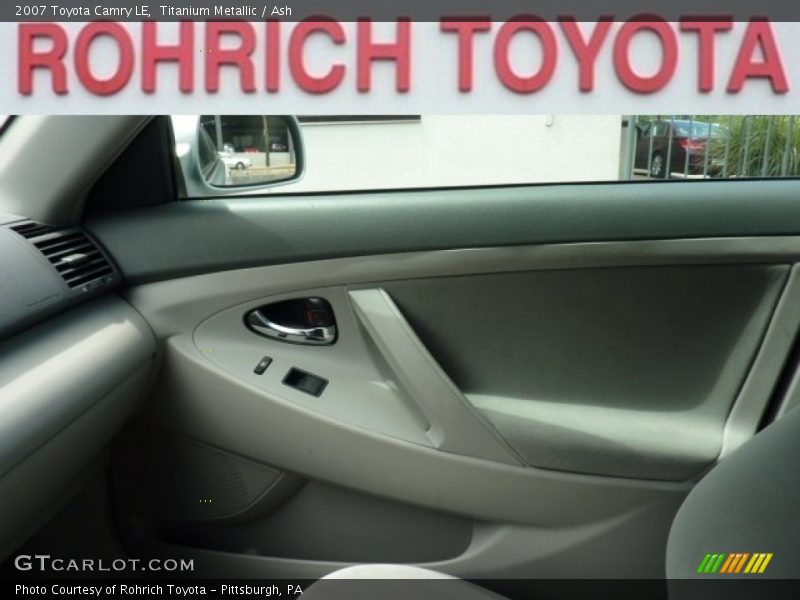 Titanium Metallic / Ash 2007 Toyota Camry LE