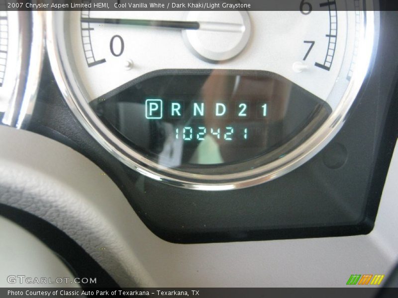 Cool Vanilla White / Dark Khaki/Light Graystone 2007 Chrysler Aspen Limited HEMI