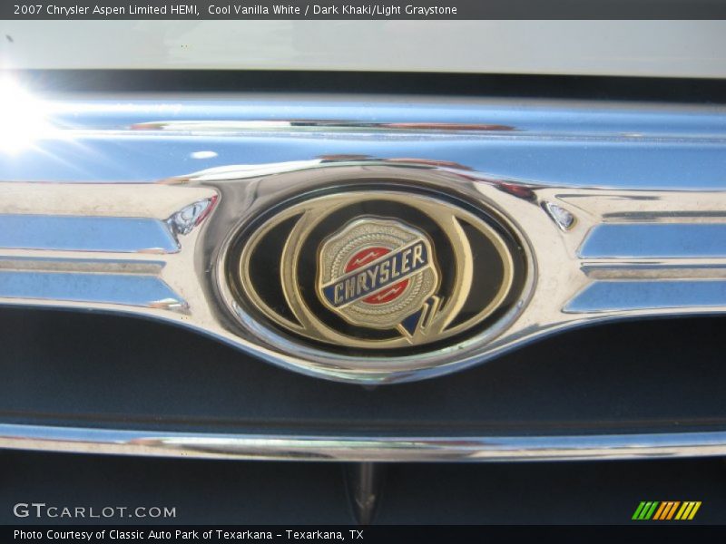 Cool Vanilla White / Dark Khaki/Light Graystone 2007 Chrysler Aspen Limited HEMI