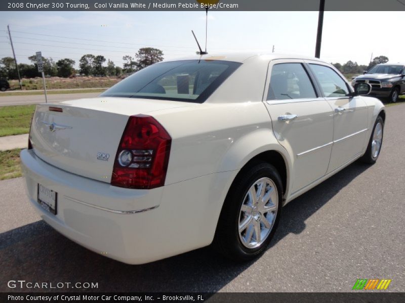 Cool Vanilla White / Medium Pebble Beige/Cream 2008 Chrysler 300 Touring