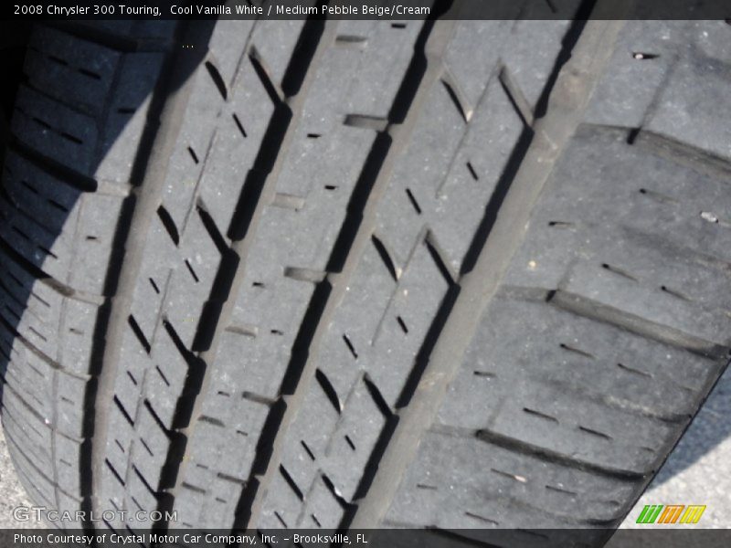 Cool Vanilla White / Medium Pebble Beige/Cream 2008 Chrysler 300 Touring