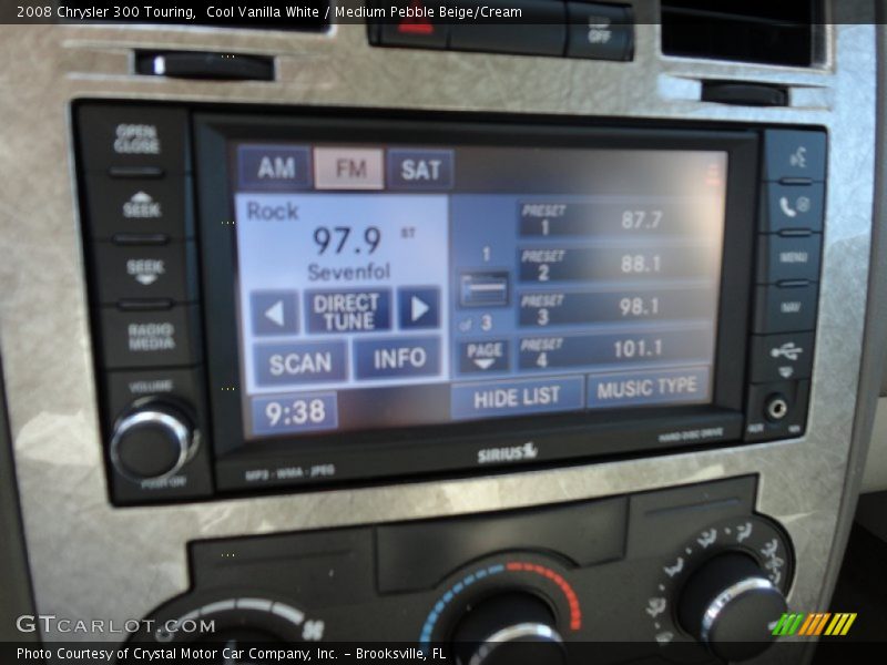 Cool Vanilla White / Medium Pebble Beige/Cream 2008 Chrysler 300 Touring