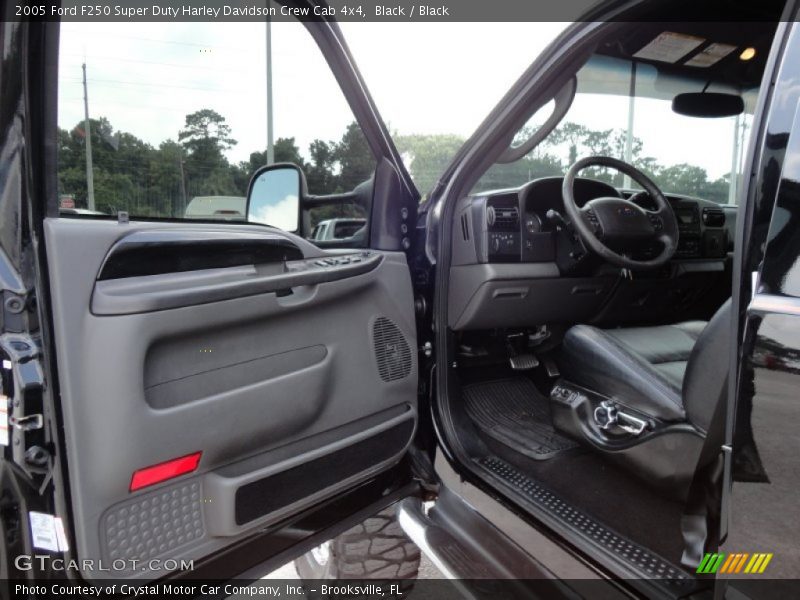 Black / Black 2005 Ford F250 Super Duty Harley Davidson Crew Cab 4x4