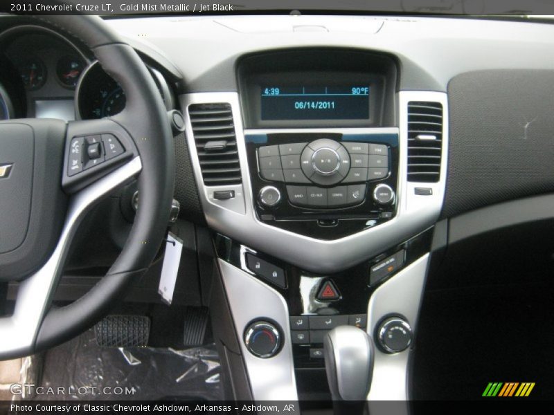 Gold Mist Metallic / Jet Black 2011 Chevrolet Cruze LT