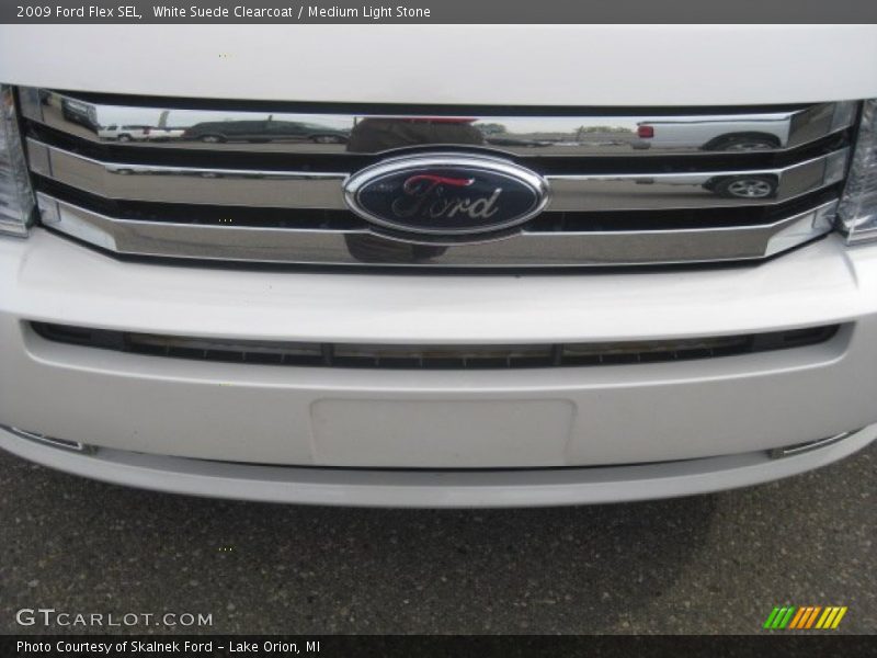 White Suede Clearcoat / Medium Light Stone 2009 Ford Flex SEL