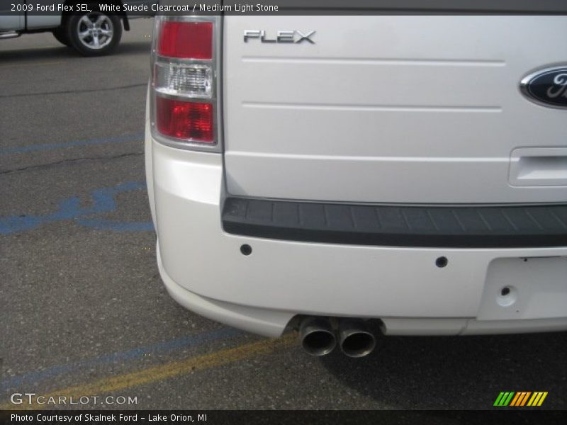 White Suede Clearcoat / Medium Light Stone 2009 Ford Flex SEL