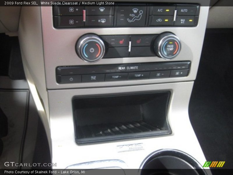 White Suede Clearcoat / Medium Light Stone 2009 Ford Flex SEL