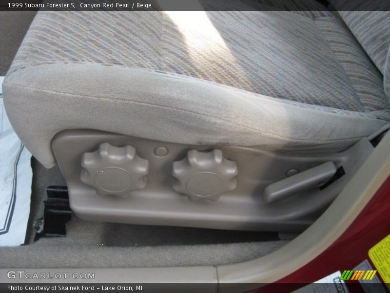 Canyon Red Pearl / Beige 1999 Subaru Forester S