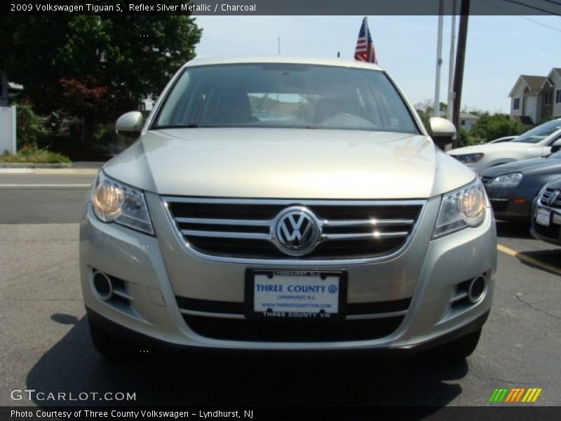 Reflex Silver Metallic / Charcoal 2009 Volkswagen Tiguan S