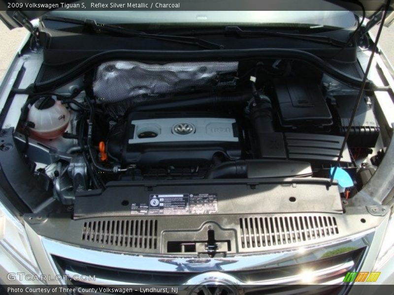 Reflex Silver Metallic / Charcoal 2009 Volkswagen Tiguan S