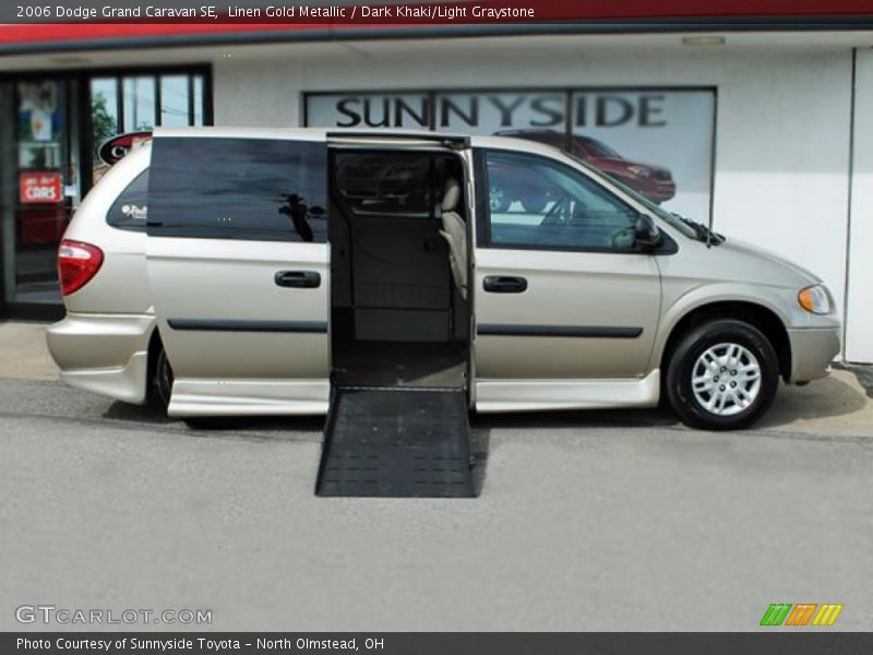 Linen Gold Metallic / Dark Khaki/Light Graystone 2006 Dodge Grand Caravan SE