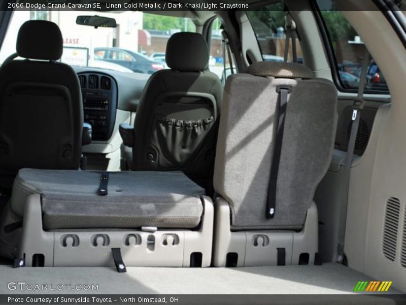 Linen Gold Metallic / Dark Khaki/Light Graystone 2006 Dodge Grand Caravan SE