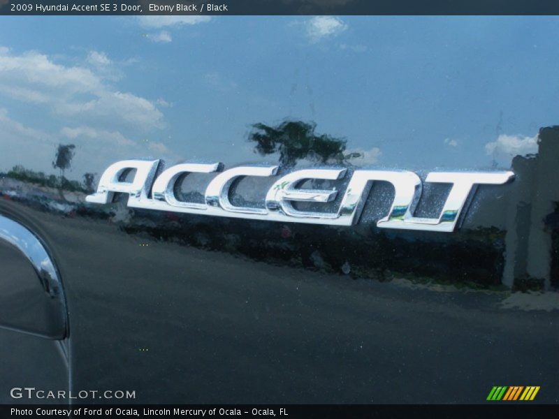 Ebony Black / Black 2009 Hyundai Accent SE 3 Door