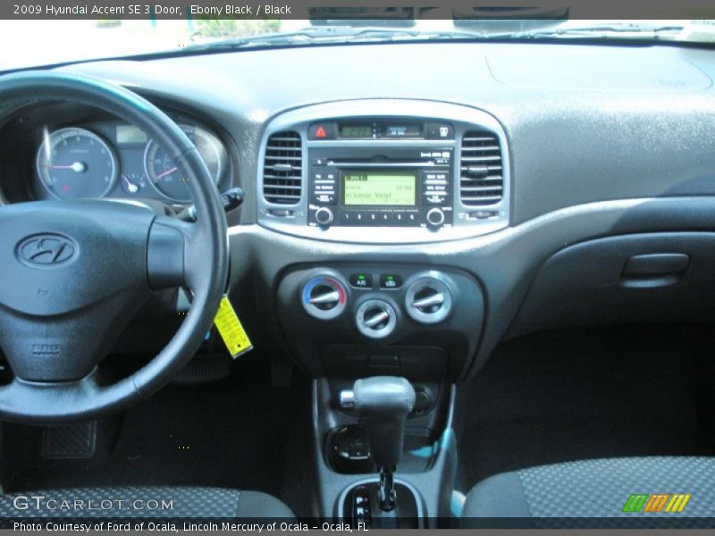 Ebony Black / Black 2009 Hyundai Accent SE 3 Door