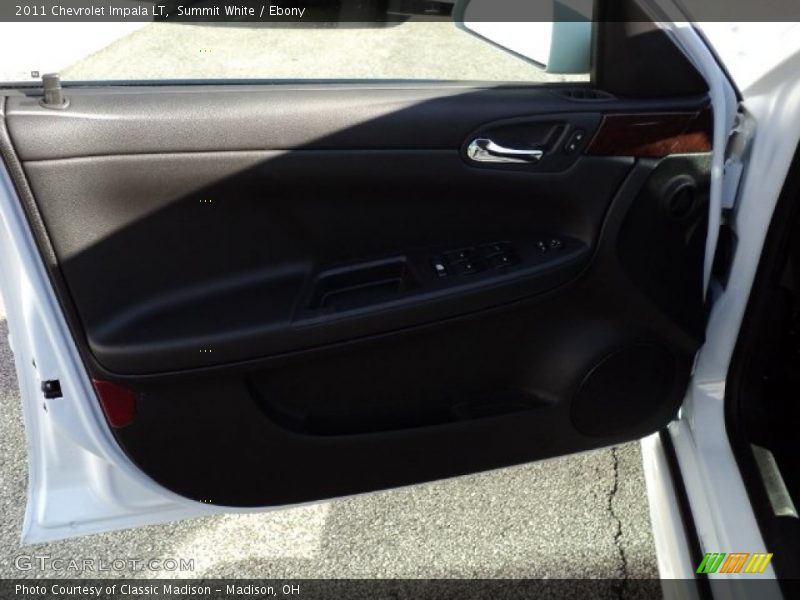 Summit White / Ebony 2011 Chevrolet Impala LT