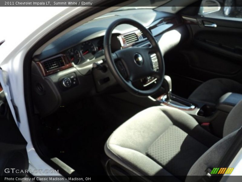 Summit White / Ebony 2011 Chevrolet Impala LT