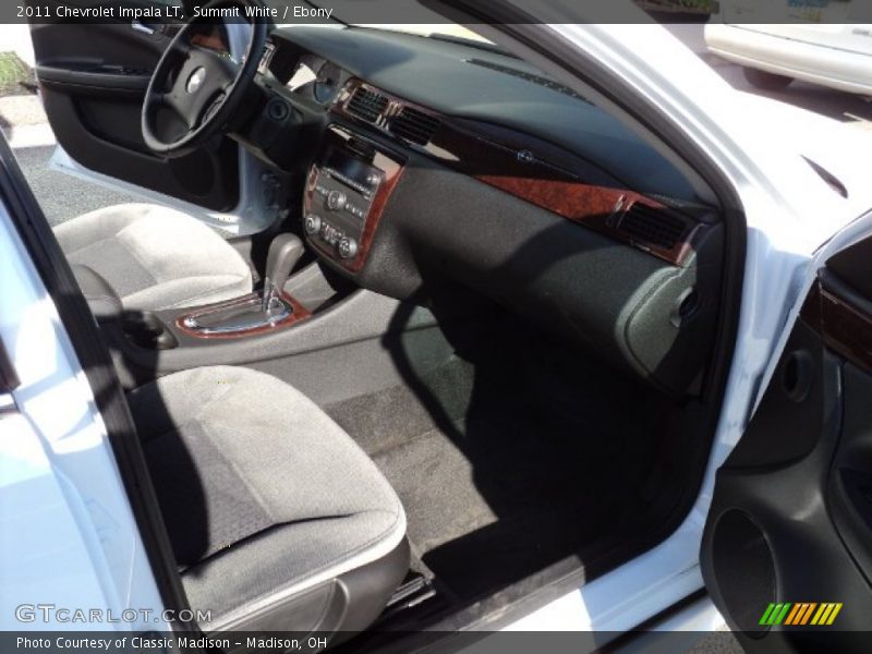 Summit White / Ebony 2011 Chevrolet Impala LT