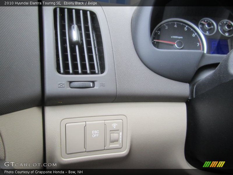 Ebony Black / Beige 2010 Hyundai Elantra Touring SE