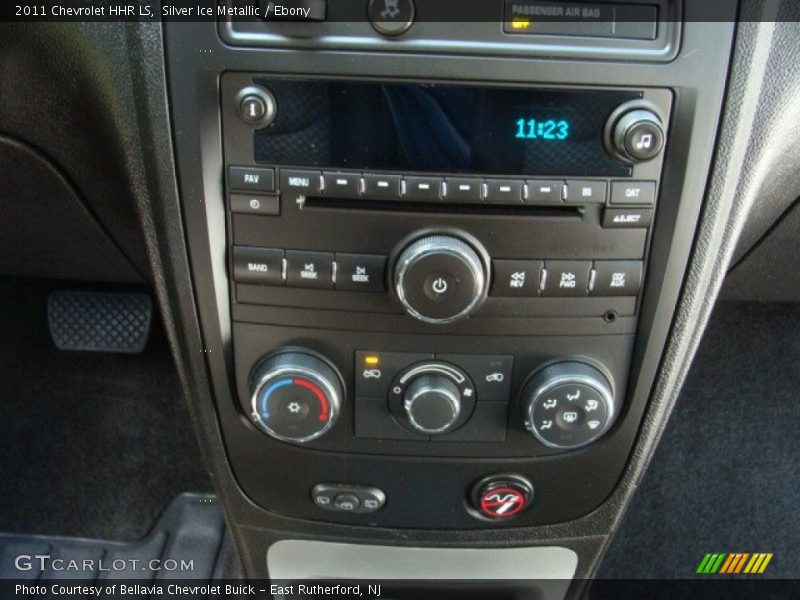 Silver Ice Metallic / Ebony 2011 Chevrolet HHR LS