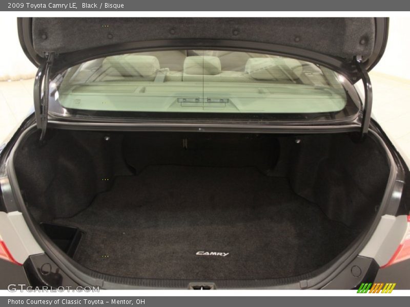 Black / Bisque 2009 Toyota Camry LE