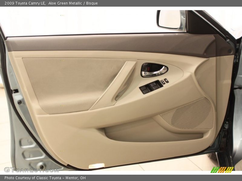 Aloe Green Metallic / Bisque 2009 Toyota Camry LE