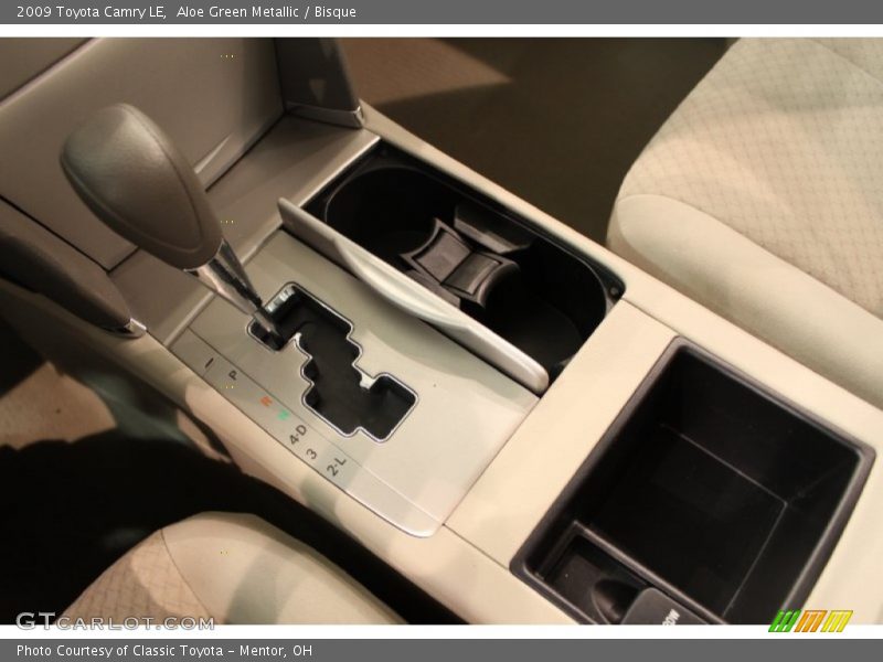 Aloe Green Metallic / Bisque 2009 Toyota Camry LE