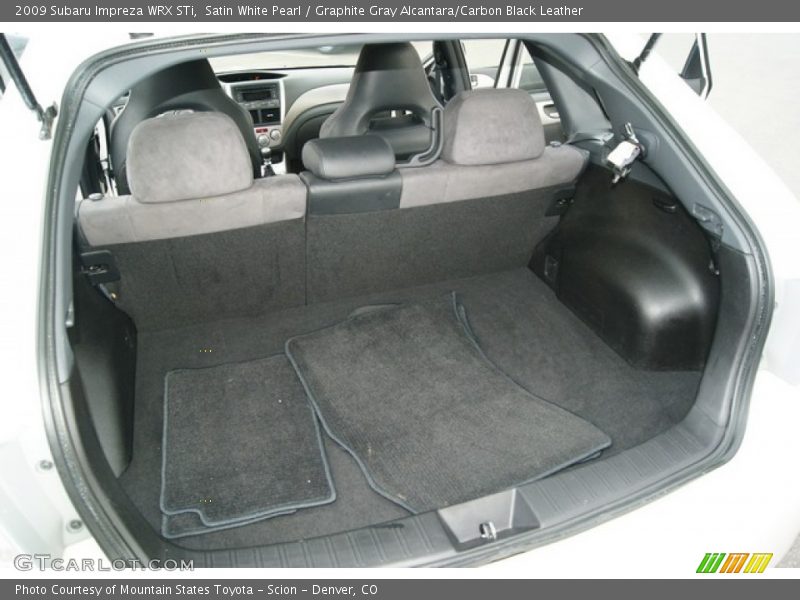  2009 Impreza WRX STi Trunk