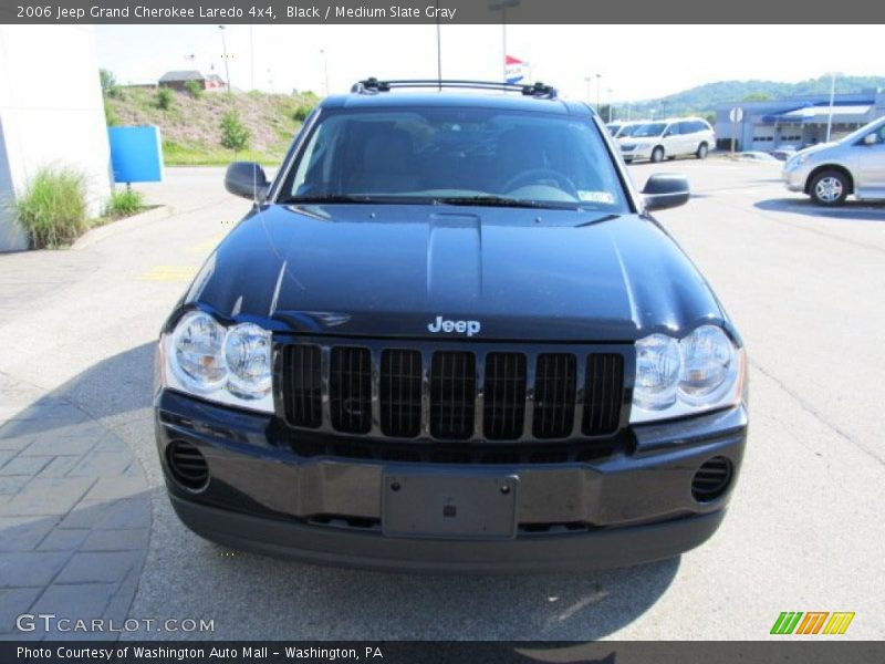 Black / Medium Slate Gray 2006 Jeep Grand Cherokee Laredo 4x4
