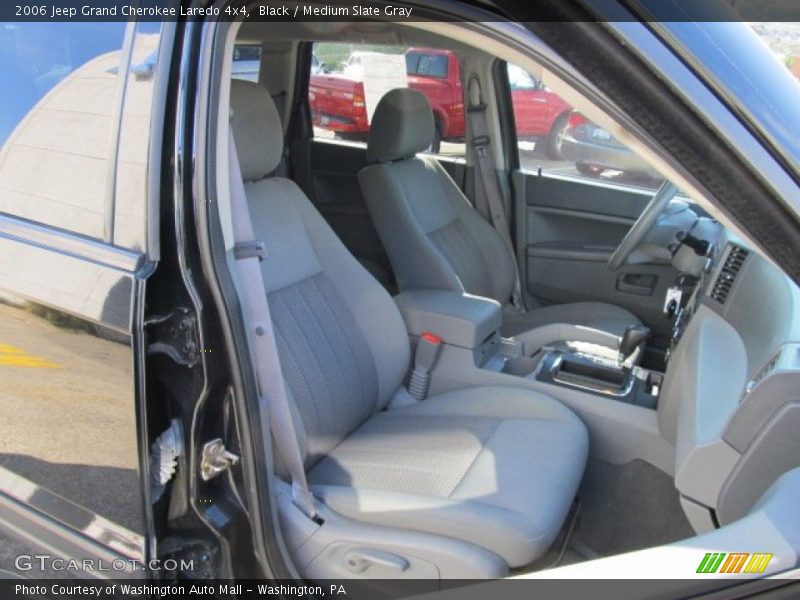 Black / Medium Slate Gray 2006 Jeep Grand Cherokee Laredo 4x4